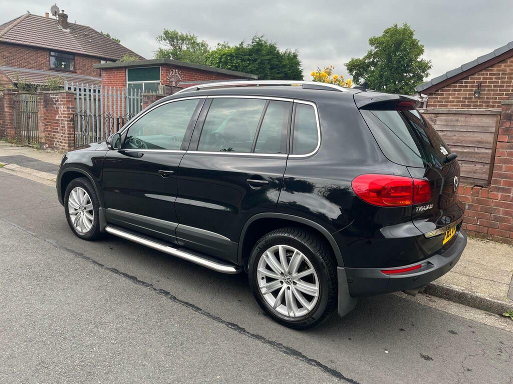 Volkswagen Tiguan Tdi Bluemotion Tech Se Navigation Grey #4