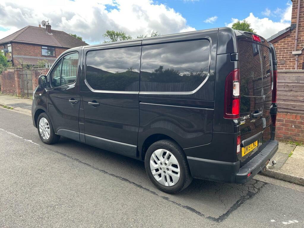 Renault Trafic 1.6 Dci 27 Sport Nav Swb Standard Roof Euro 6 Black #3