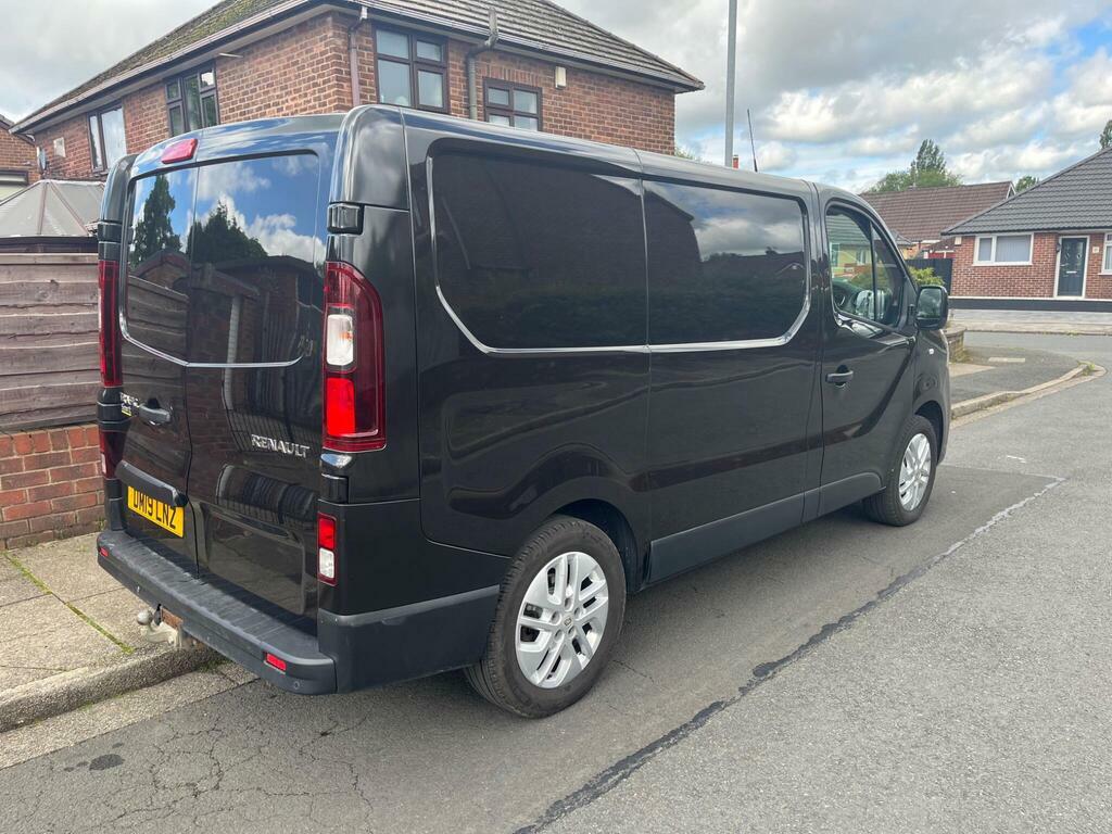 Renault Trafic 1.6 Dci 27 Sport Nav Swb Standard Roof Euro 6 Black #4