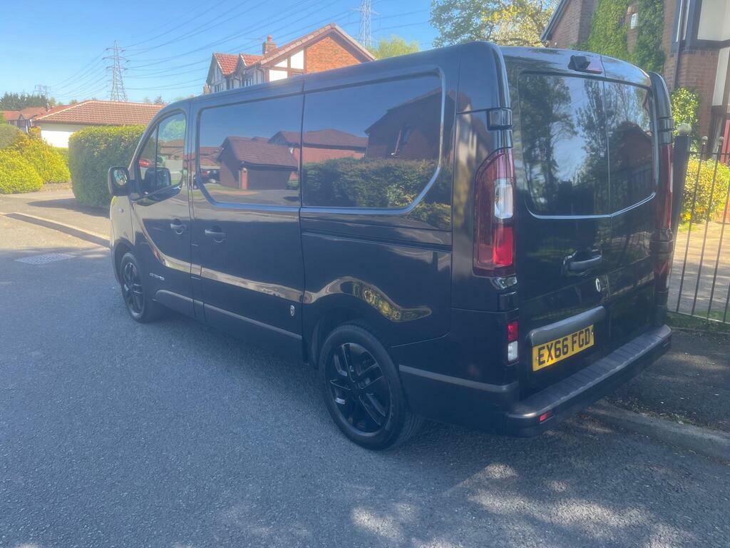 Renault Trafic 1.6 Dci Energy 27 Sport Swb Standard Roof Euro 5 Black #4