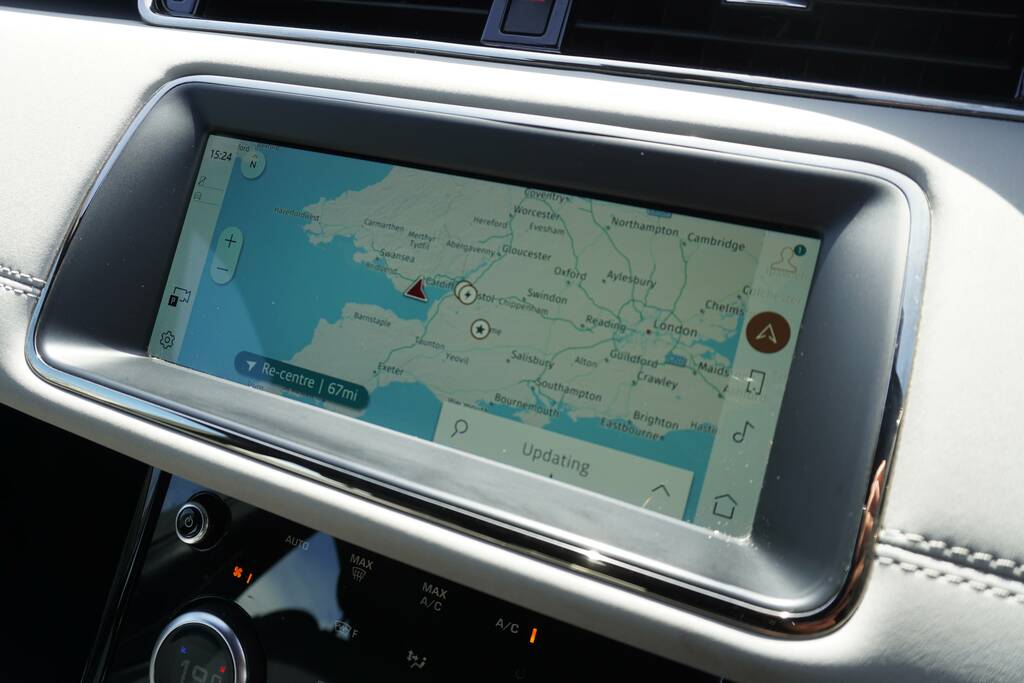 Land Rover Range Rover Evoque 1.5 P300e 12.2Kwh R-dynamic S Suv Plug- White #5