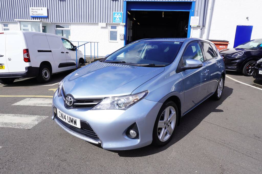Toyota Auris Icon Silver #18