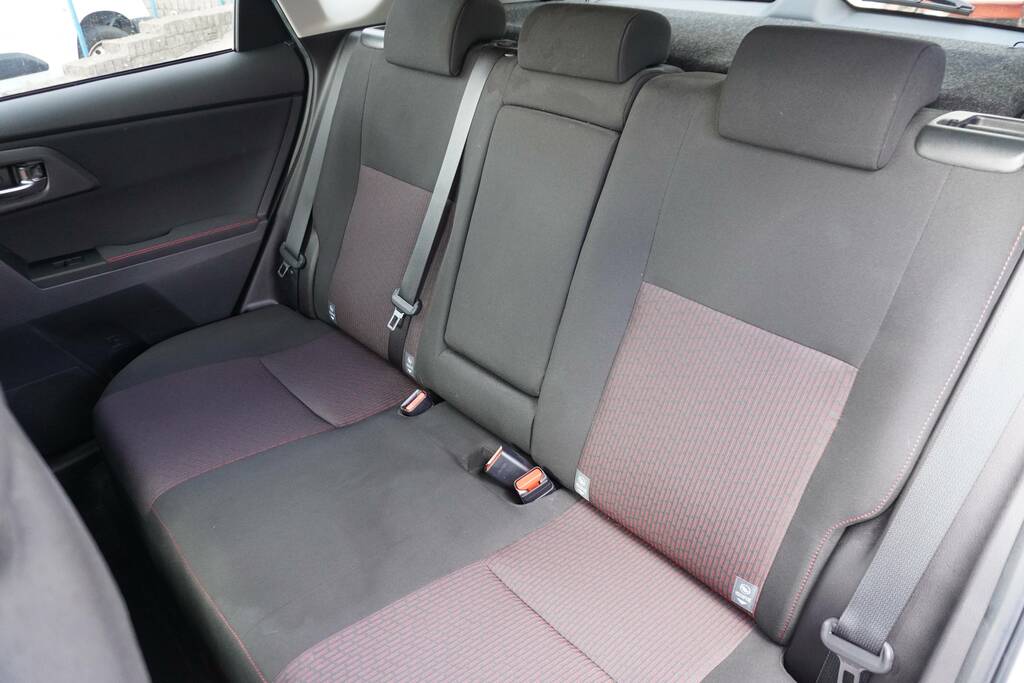 Toyota Auris Icon Silver #24
