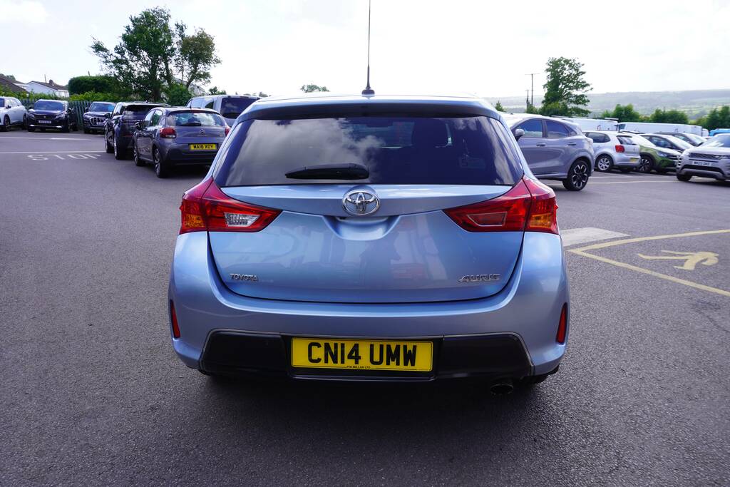 Toyota Auris Icon Silver #12