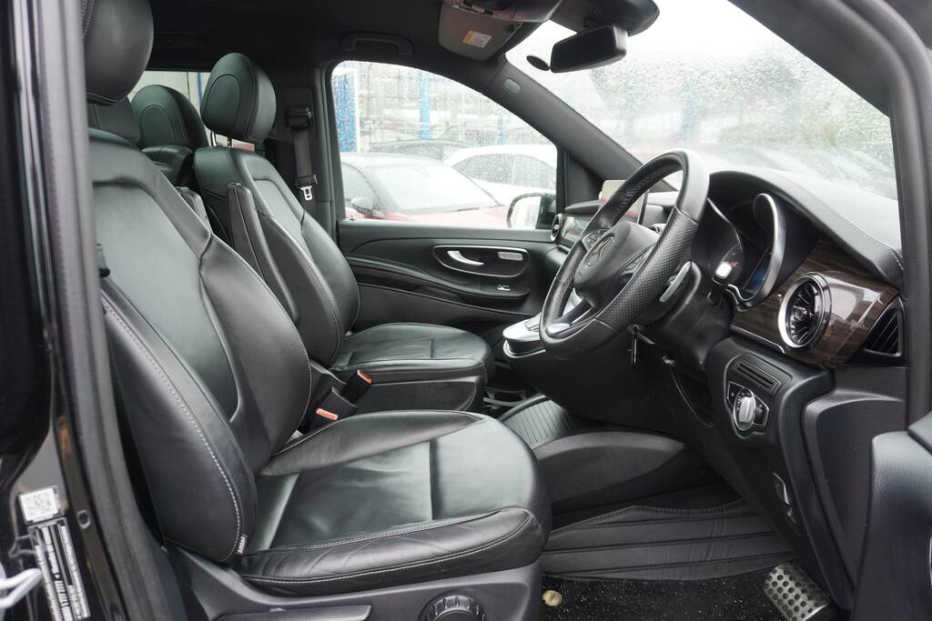 Mercedes-Benz V Class Mpv Black #7