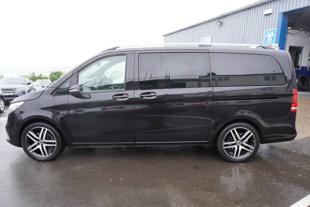 Mercedes-Benz V Class Mpv Black #20