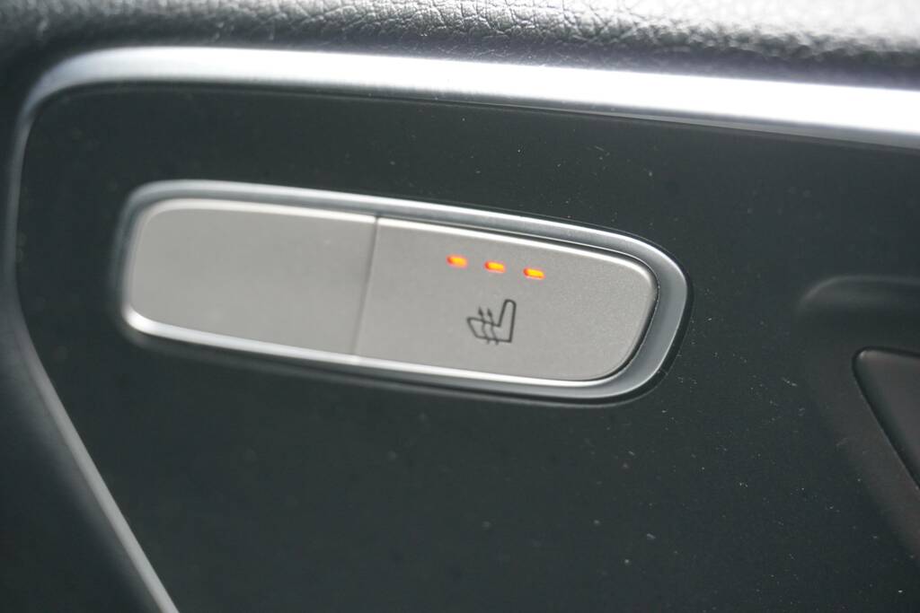 Mercedes-Benz V Class Mpv Black #37