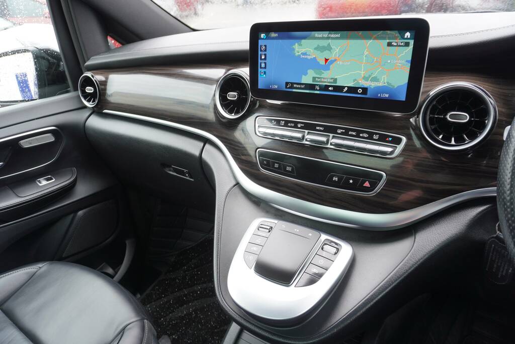 Mercedes-Benz V Class 2.0 V220d Sport G-tronic Euro 6 Ss Lwb Black #5