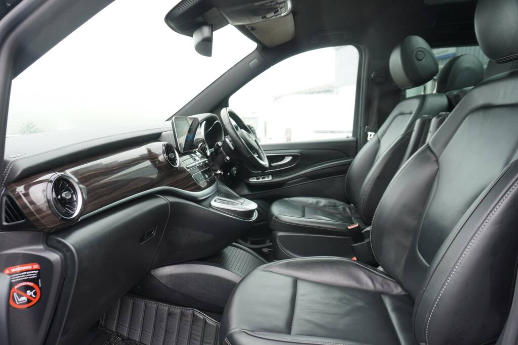 Mercedes-Benz V Class Mpv Black #23