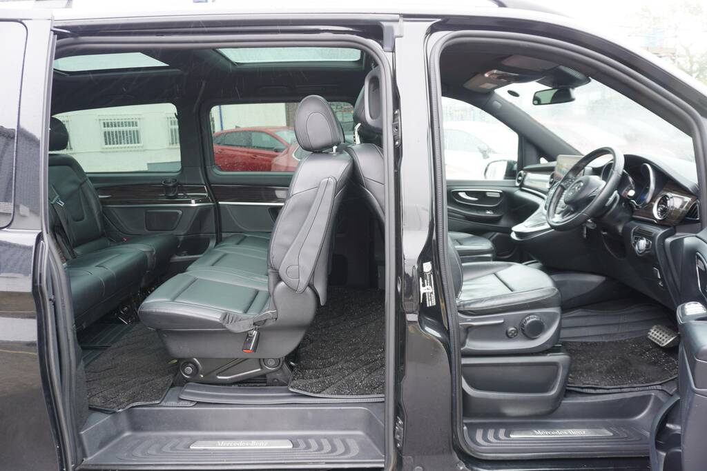 Mercedes-Benz V Class Mpv Black #9