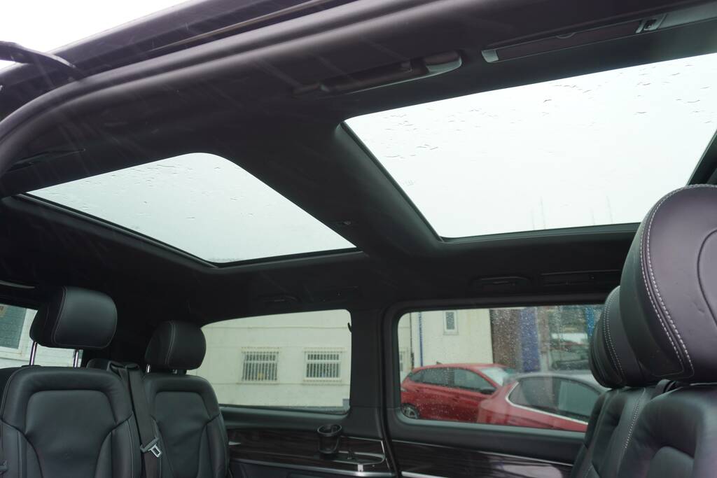 Mercedes-Benz V Class Mpv Black #12