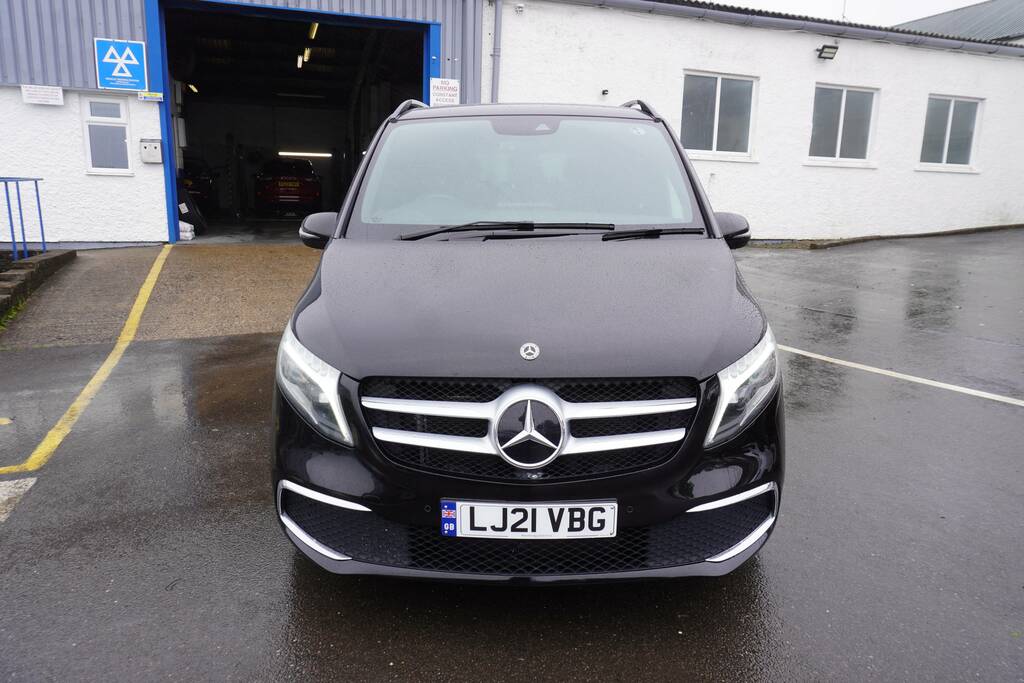 Mercedes-Benz V Class Mpv Black #22