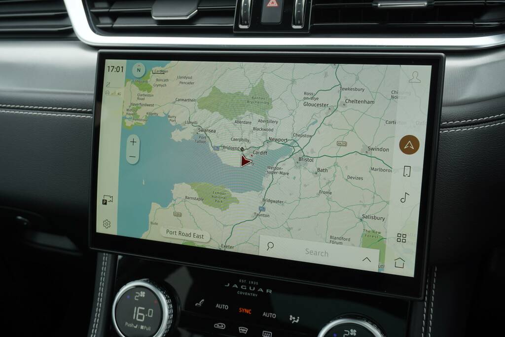 Jaguar F-Pace 2.0 D200 Mhev R-dynamic Se Black Suv Au Black #7