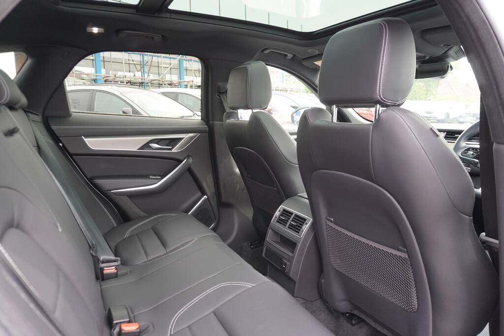 Jaguar F-Pace 2.0 D200 Mhev R-dynamic Se Black Suv Au Black #12