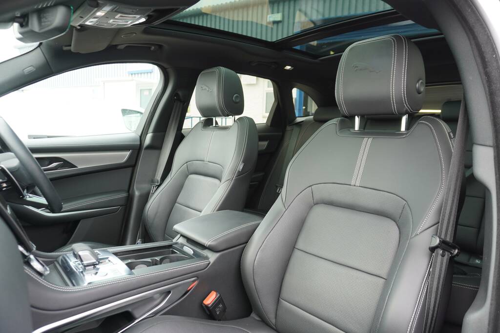 Jaguar F-Pace 2.0 D200 Mhev R-dynamic Se Black Suv Au Black #21