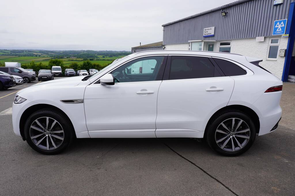 Jaguar F-Pace 2.0 D200 Mhev R-dynamic Se Black Suv Au Black #17