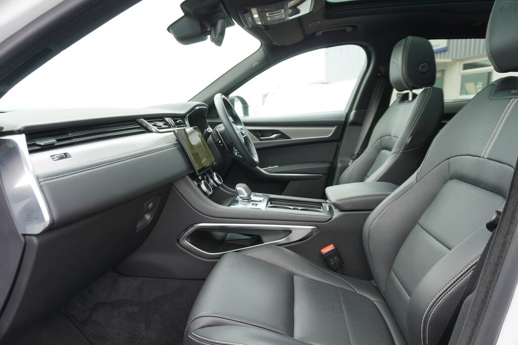 Jaguar F-Pace 2.0 D200 Mhev R-dynamic Se Black Suv Au Black #20