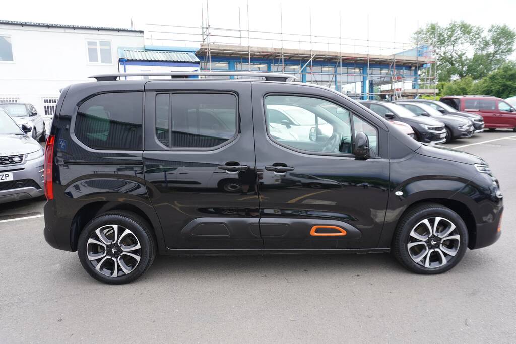 Citroen e-Berlingo 50Kwh Flair Xtr M 7.4Kw Charger Black #2