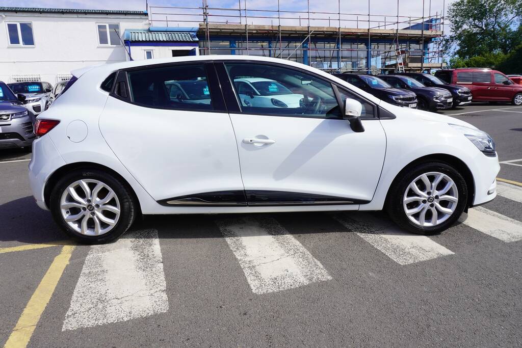 Renault Clio 1.2 16V Dynamique Nav Euro 6 White #3