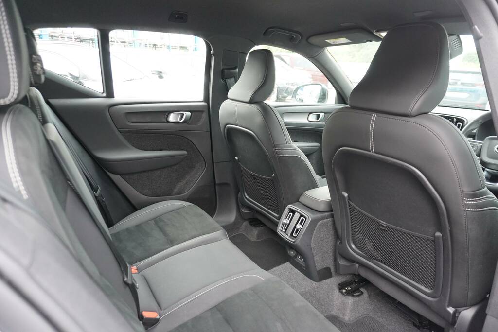 Volvo XC40 Suv Green #10