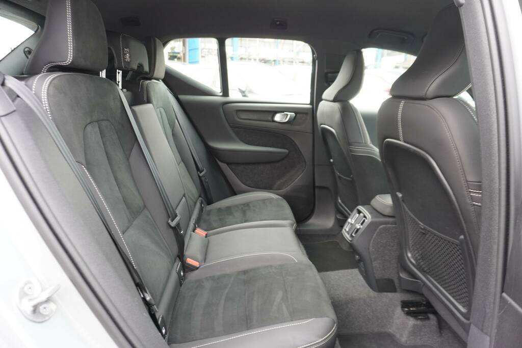 Volvo XC40 Suv Green #11
