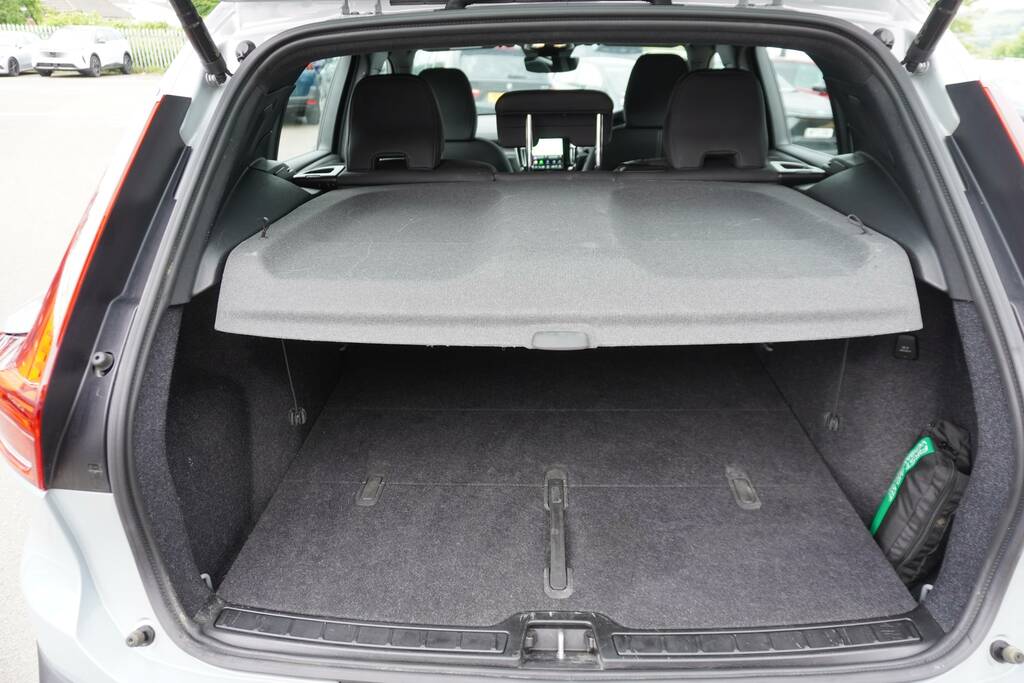 Volvo XC40 Suv Green #24