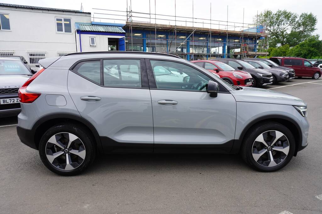 Volvo XC40 2.0 B4 Mhev Plus Dark Dct Euro 6 Ss Grey #2