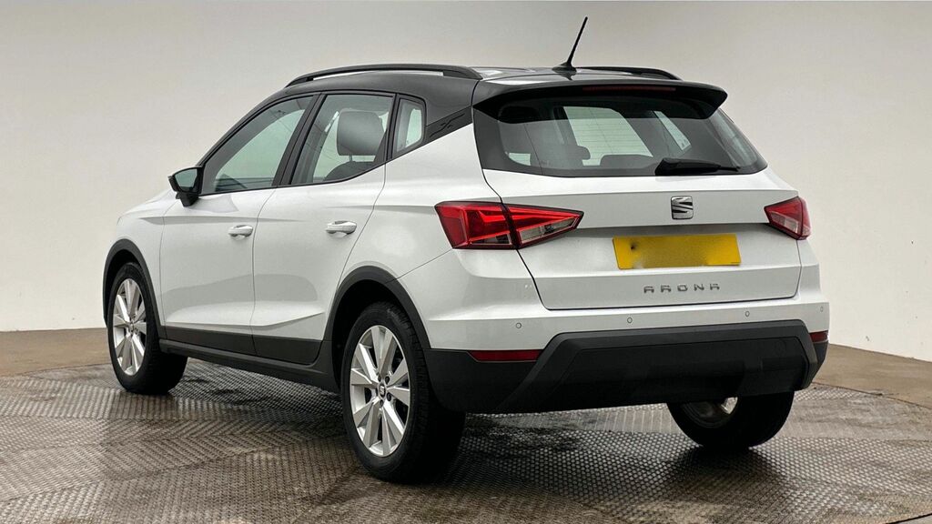 Seat Arona Tsi Se Technology Suv DG21LWD White #3