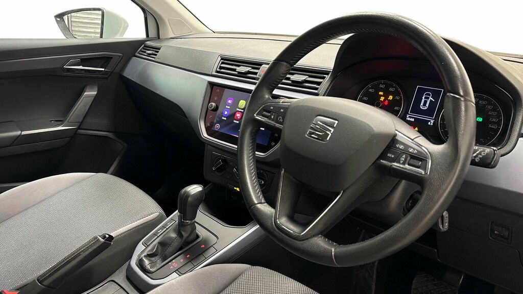 Seat Arona Tsi Se Technology Suv DG21LWD White #2