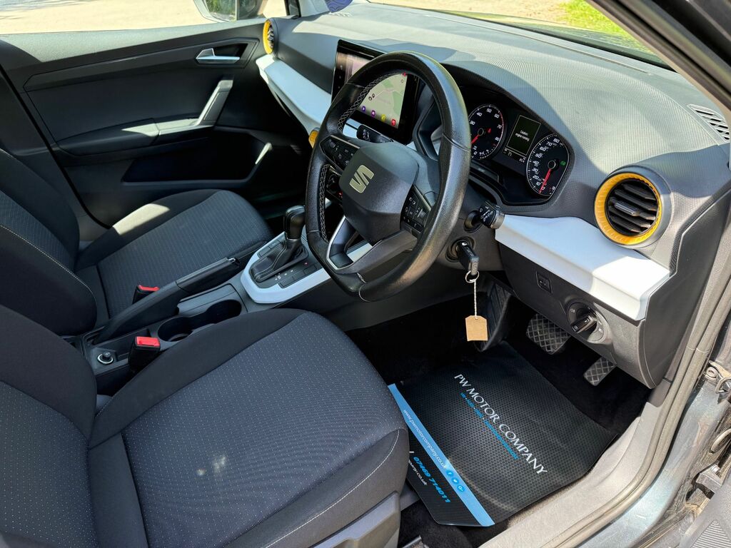 Seat Arona Tsi Se Technology Suv Grey #2