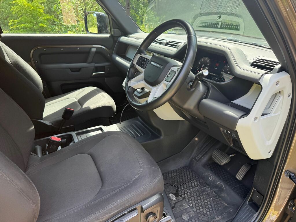 Land Rover Defender 90 Hse Grey #24