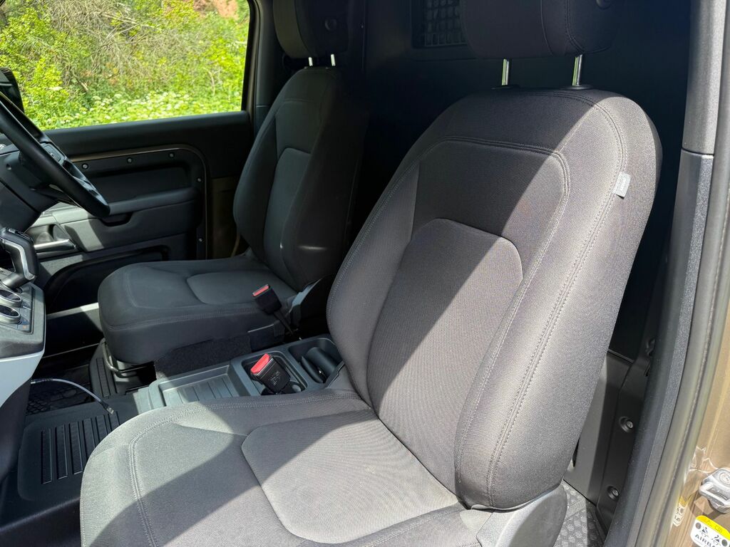 Land Rover Defender 90 Hse Grey #27