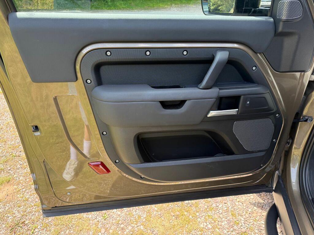 Land Rover Defender 90 Hse Grey #21
