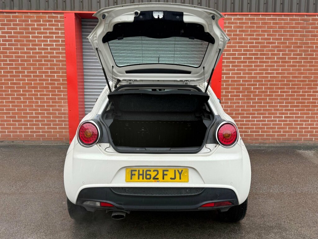 Alfa Romeo MiTo Distinctive Red #36