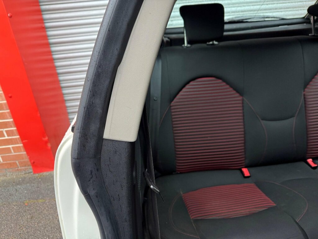 Alfa Romeo MiTo Distinctive Red #29