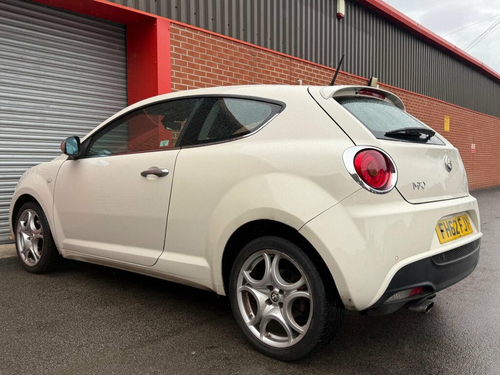 Alfa Romeo MiTo Distinctive Red #32