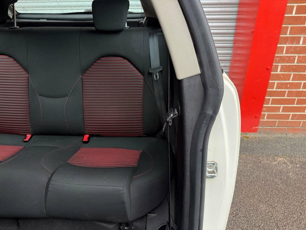 Alfa Romeo MiTo Distinctive Red #27