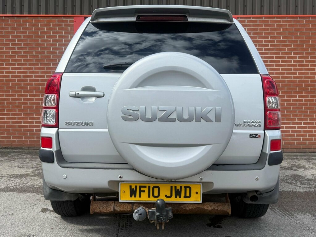 Suzuki Grand Vitara Ddis Silver #31