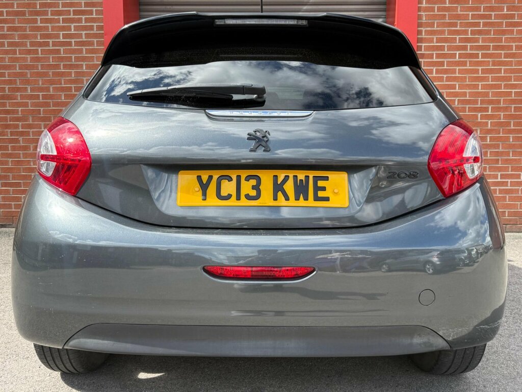 Peugeot 208 Active Black #26