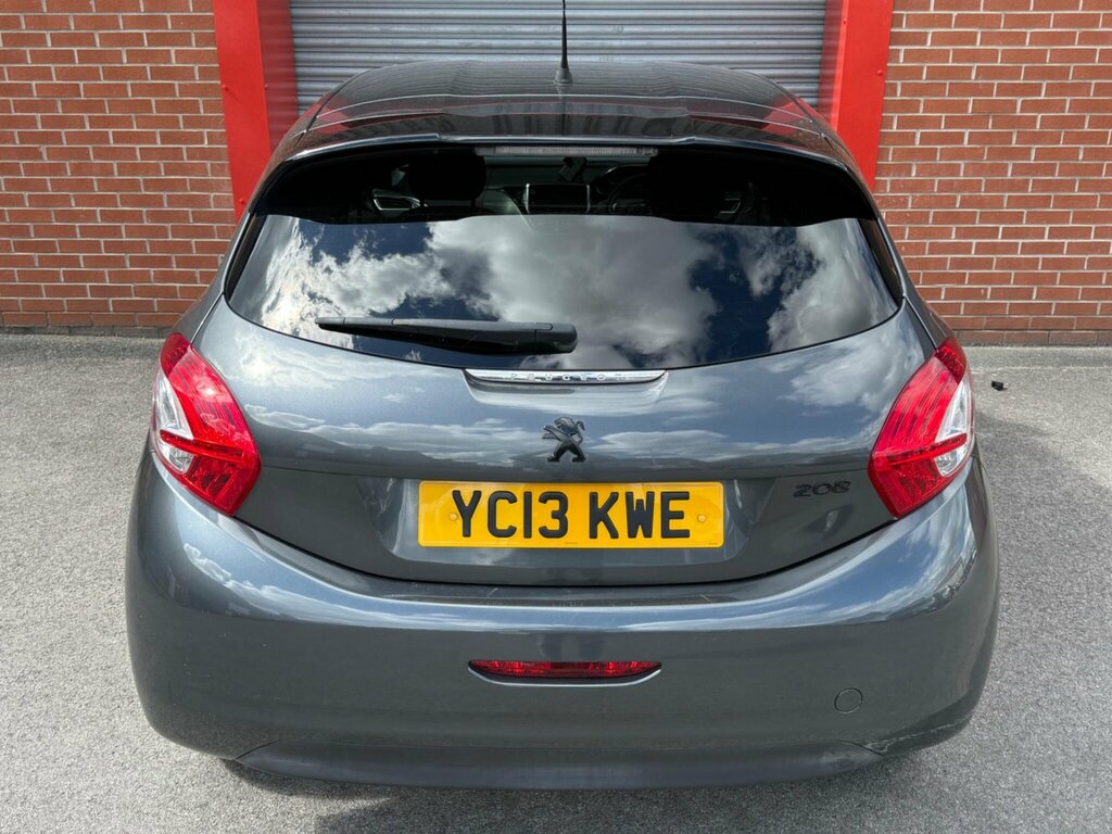 Peugeot 208 Active Black #27