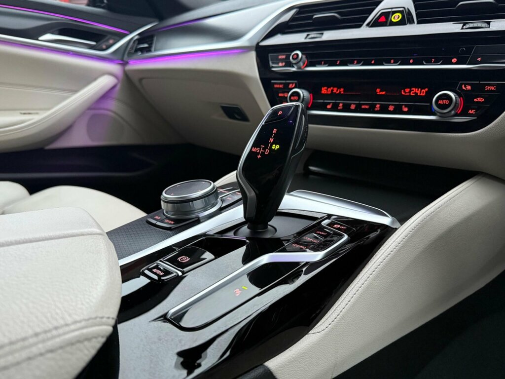 BMW 5 Series 520D M Sport Grey #17