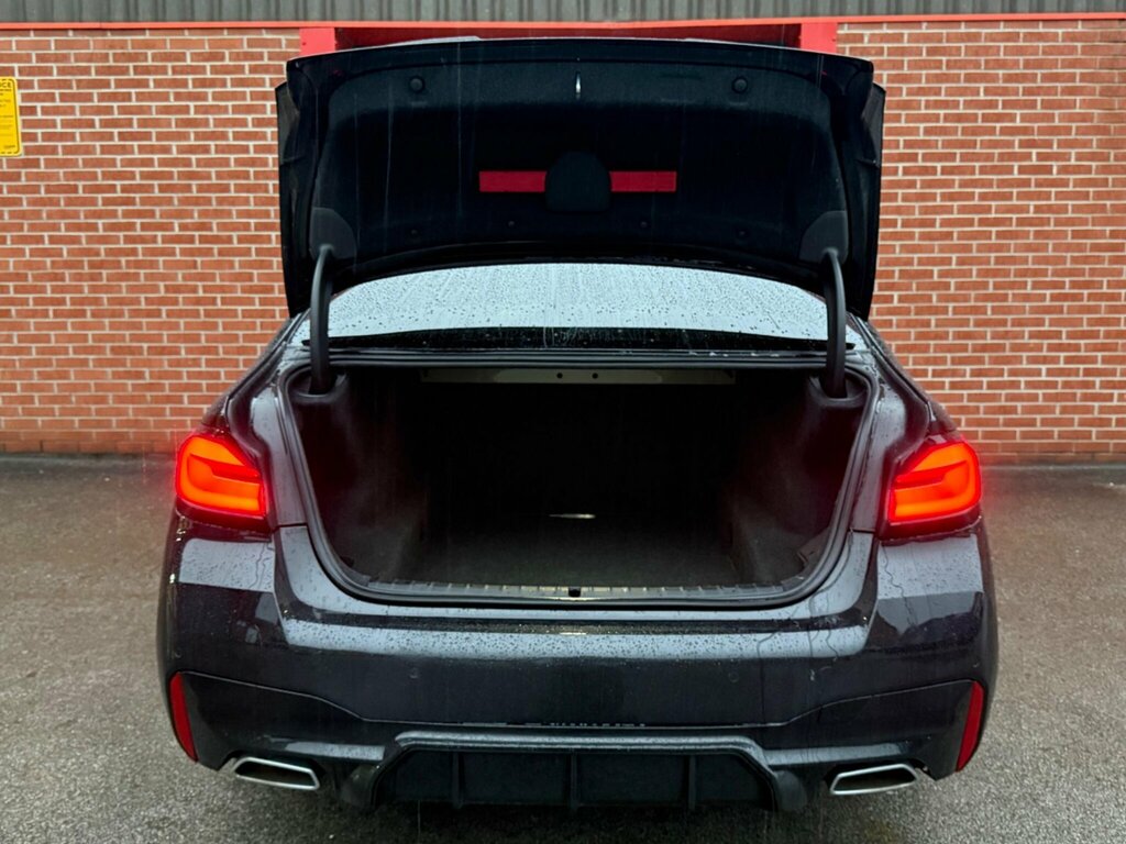 BMW 5 Series 520D M Sport Grey #35