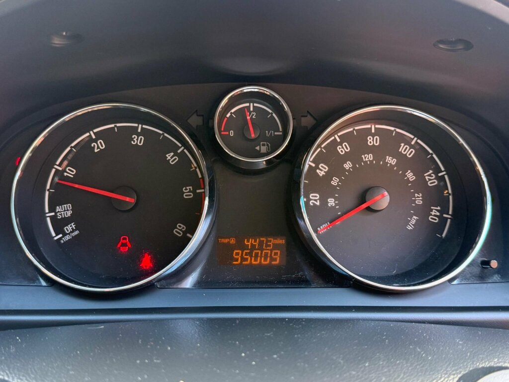 Vauxhall Antara Exclusiv, 2Wd, 2.2 Turbo 165Bhp, Gold #15