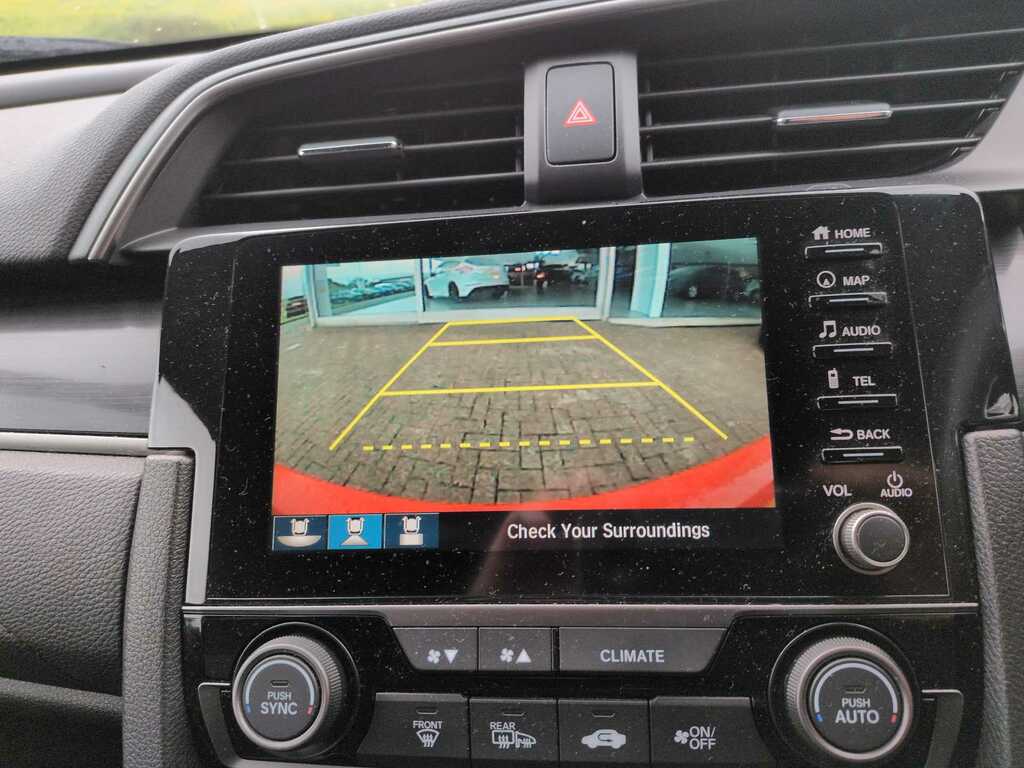 Honda Civic 1.5 Vtec Turbo Sport Red #8