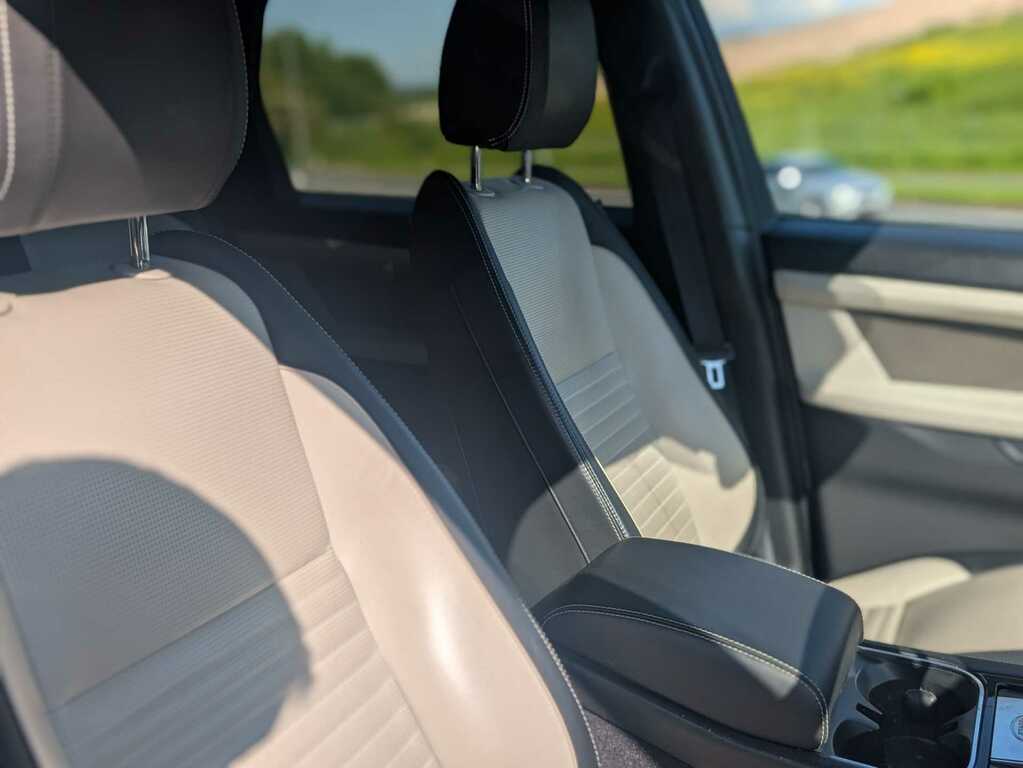Land Rover Discovery Sport D180 Mhev R-dynamic Se Grey #14