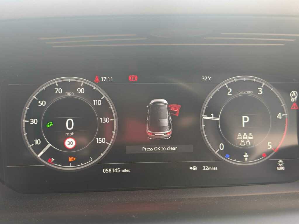 Land Rover Discovery Sport D180 Mhev R-dynamic Se Grey #16