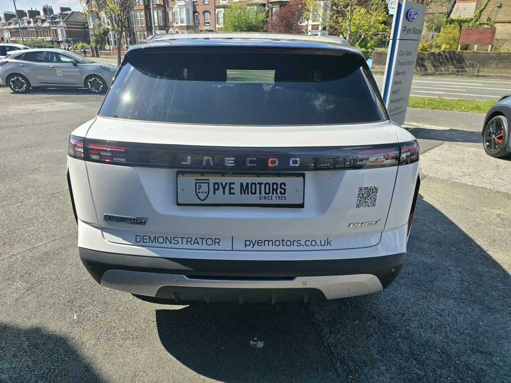 JAECOO 7 1.5T Shs 18.3Kwh Luxury Suv Plug-in Hyb White #5
