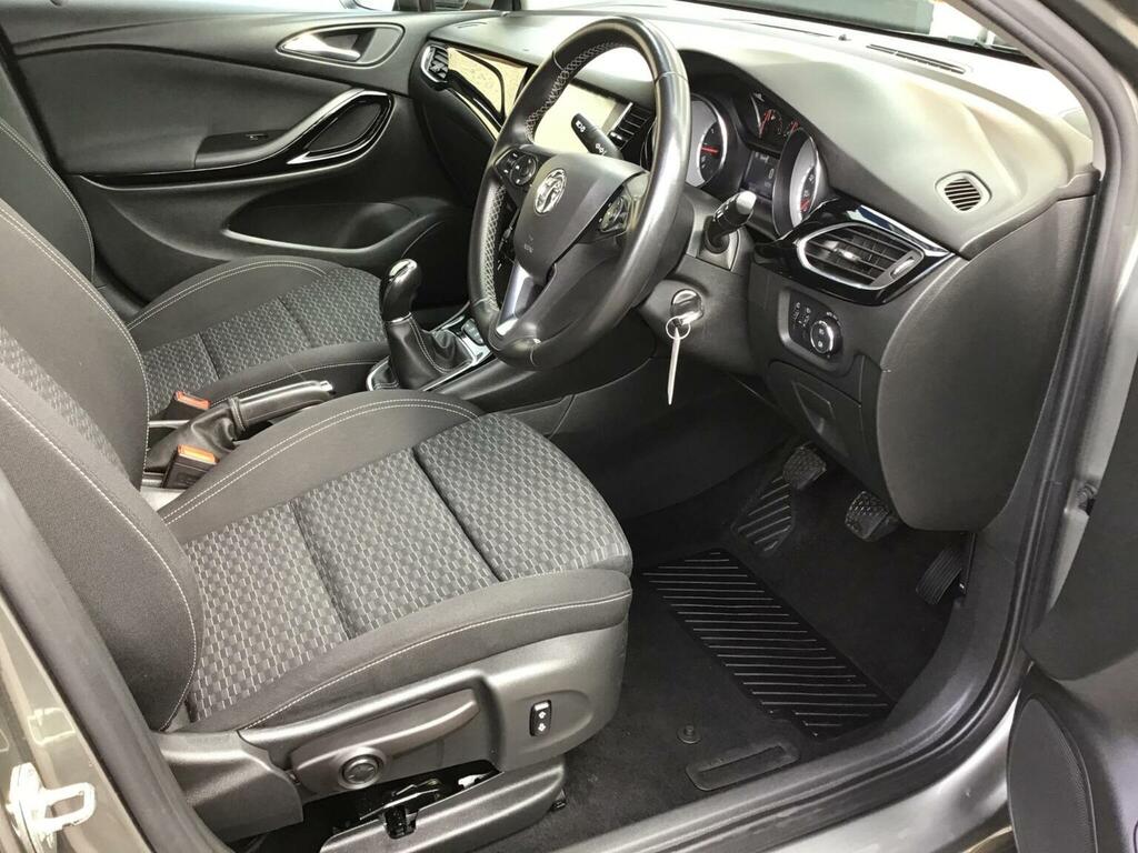 Vauxhall Astra Hatchback 1.6I Turbo Sri Nav Euro 6 Ss 201 DV68URN Grey #2