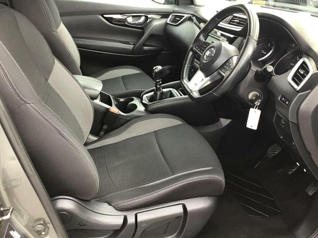Nissan Qashqai Suv 1.5 Dci Acenta Euro 6 Ss 201868 YF68UFE Grey #2