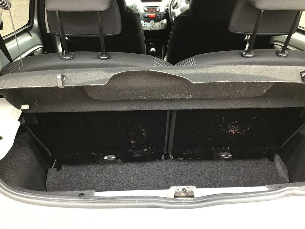 Peugeot 107 Active Grey #41